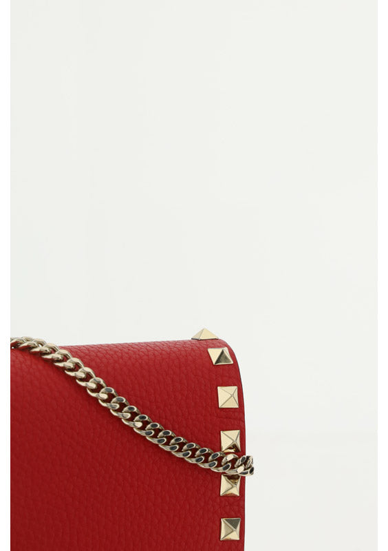 Rockstud Grainy Calfskin Chain Pouch - Red