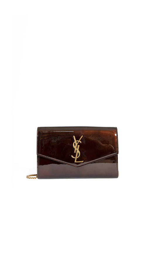 Uptown Chain Wallet In Patent Leather - Burgundy