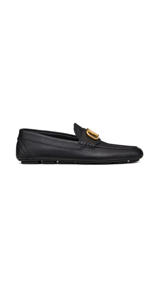 Vlogo Signature Grainy Calfskin Driving Shoe - Black/Gold