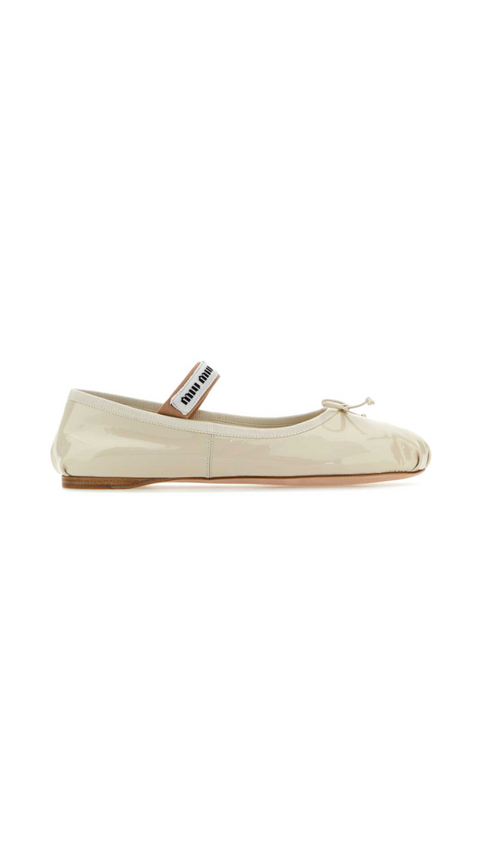 Patent Leather Ballerinas - Ivory