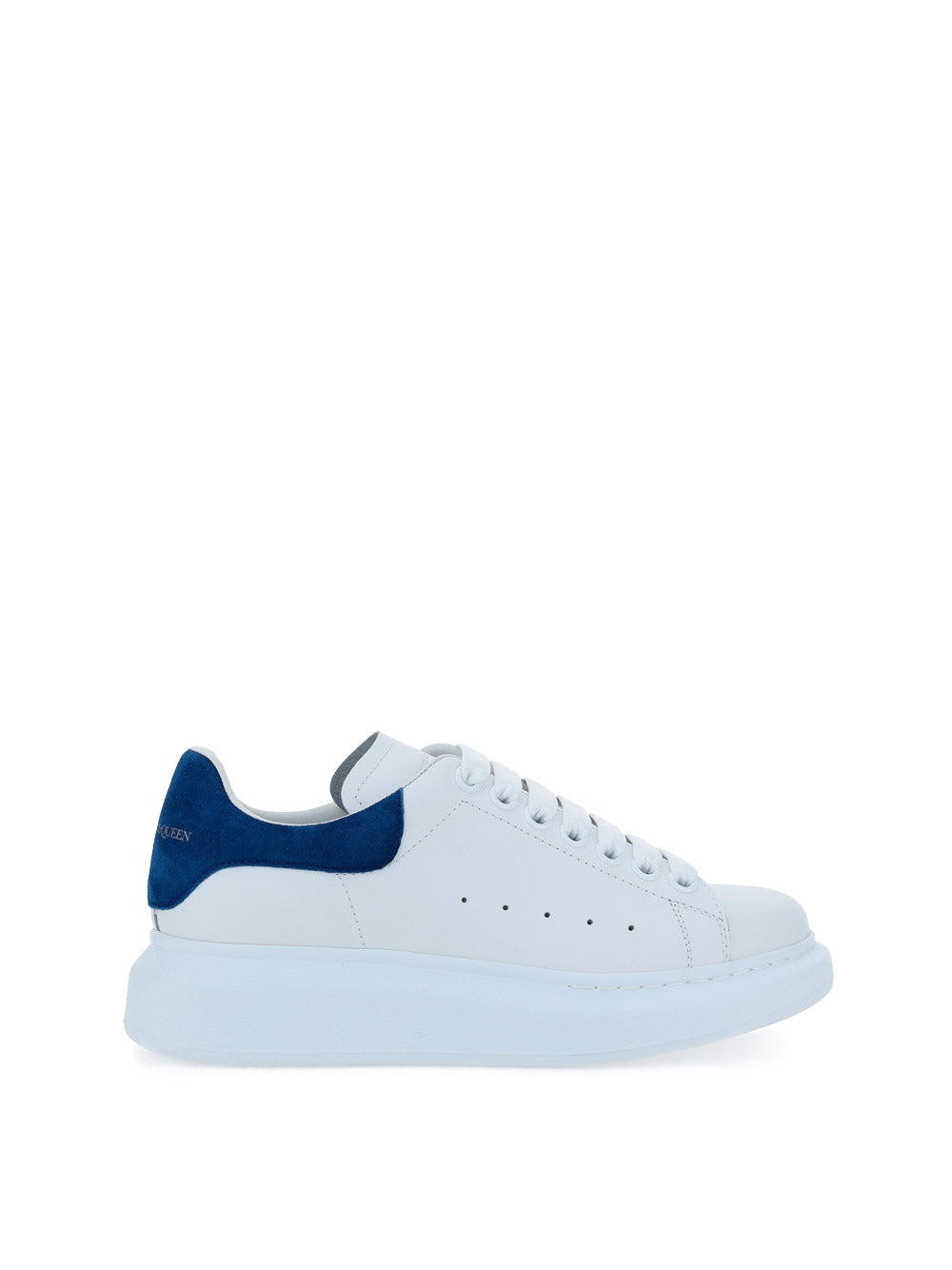 Oversized Sneakers - White / Blue.