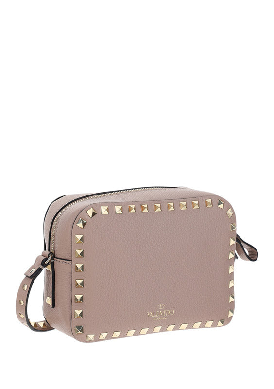 Small Rockstud Crossbody Bag in Grainy Calfskin Leather - Poudre
