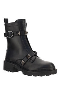 Roman Stud Combat Boot With Tonal Studs 40mm - Black