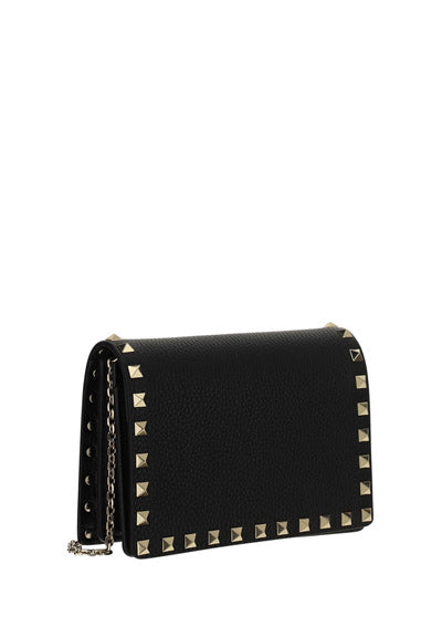 Rockstud Grainy Calfskin Chain Pouch - Black.