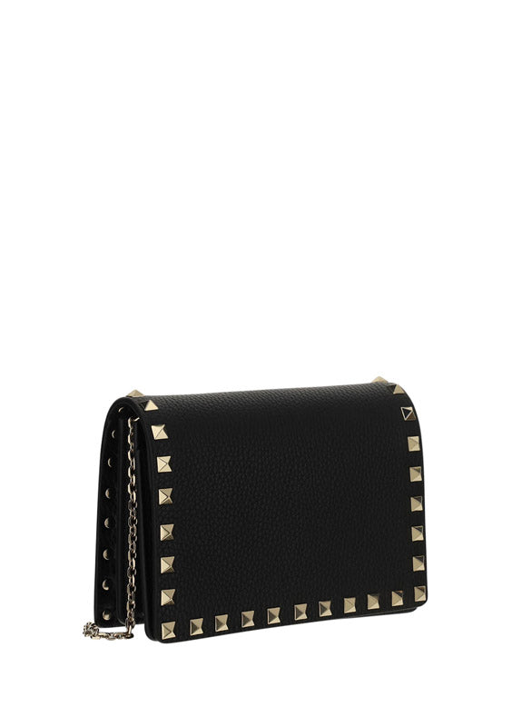 Rockstud Grainy Calfskin Chain Pouch - Black.