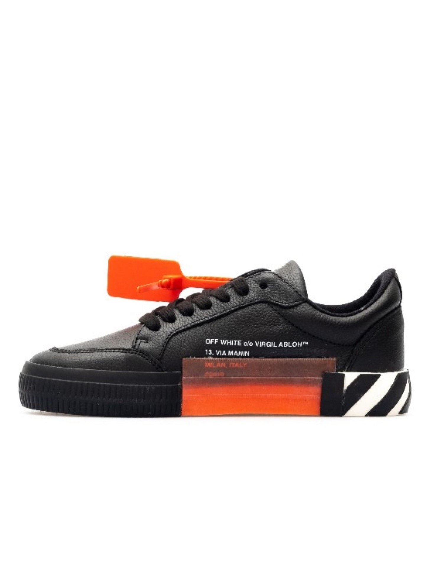 Off White Man Arrows Low-Top Sneakers