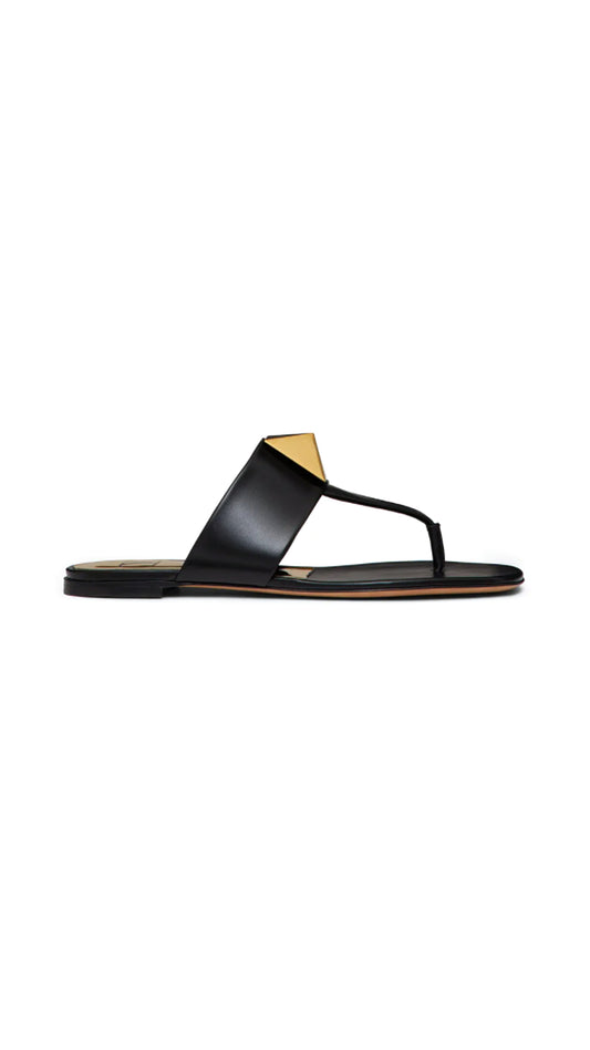 One Stud Calfskin Flat Thong Sandal - Black