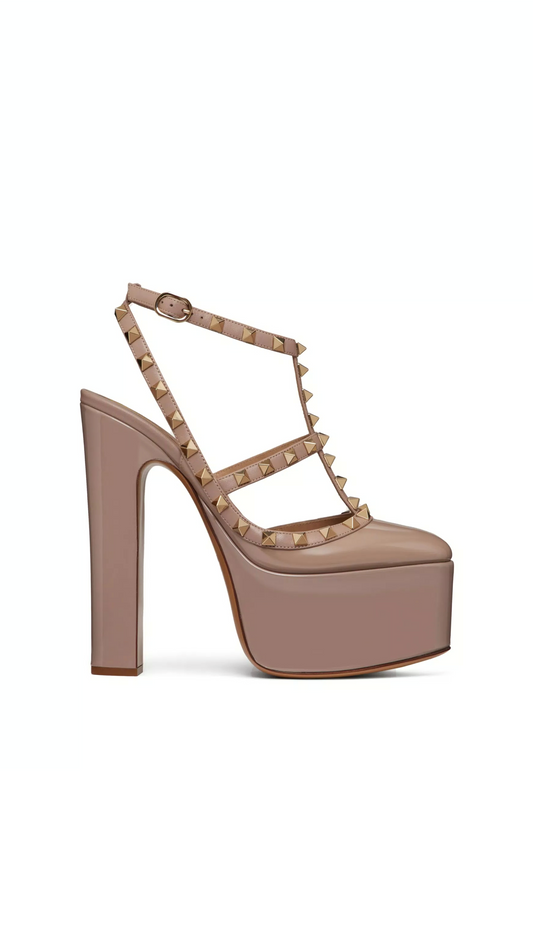 Rockstud 155 Platform Pumps in Patent Leather - Poudre