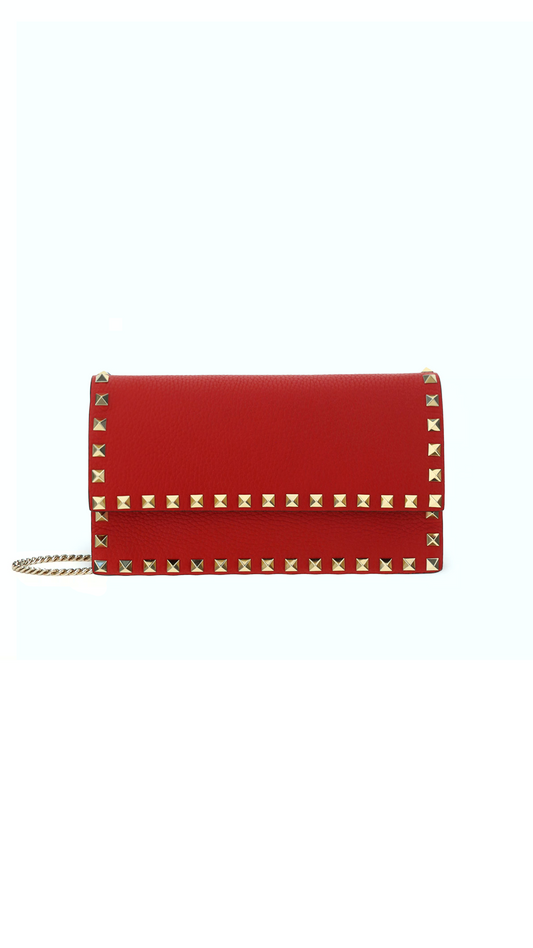 Rockstud Grainy Calfskin Chain Pouch - Red