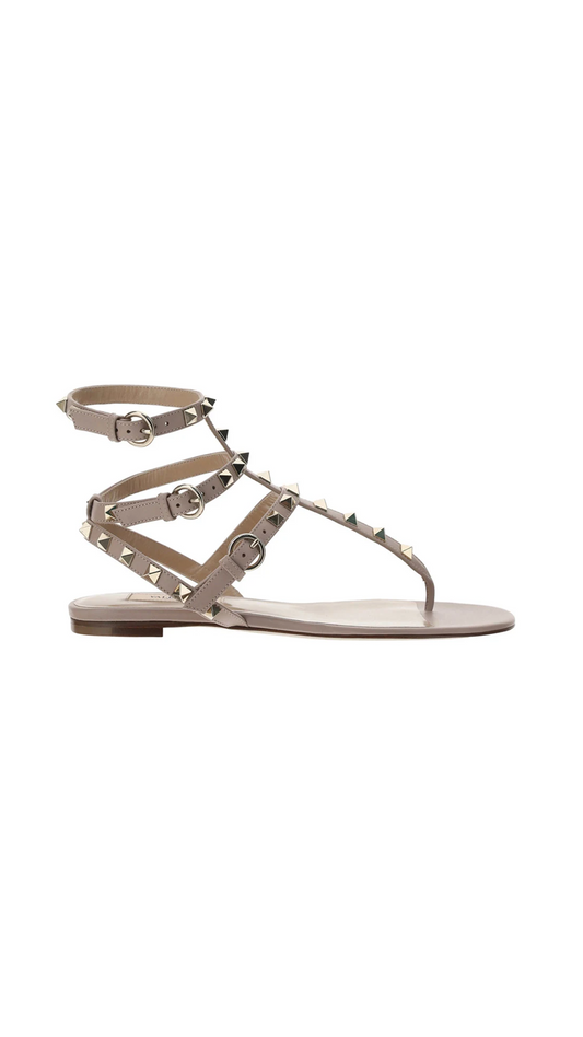 Rockstud Calfskin Flat Flip-Flop Sandal - Poudre
